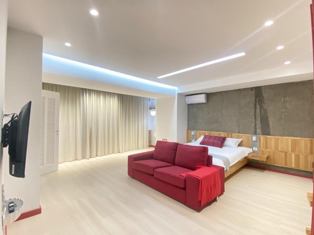 هتل کوزی لیتل رِد - Cozy Little Red