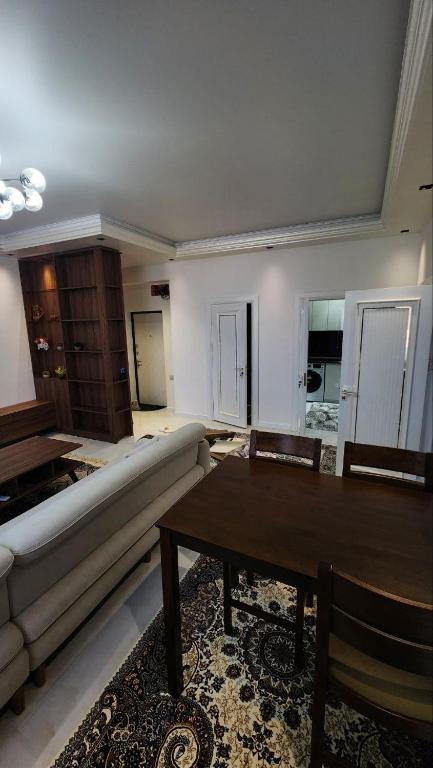 هتل آپارتمنت سیلور هاوس APARTMENT SILVER HOUSE