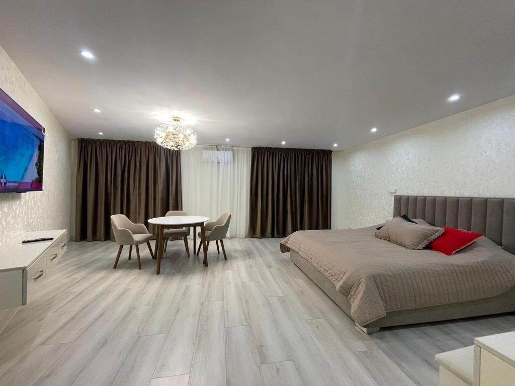 هتل سامارکند سنترال آپارتمانز - Samarkand Central Apartments