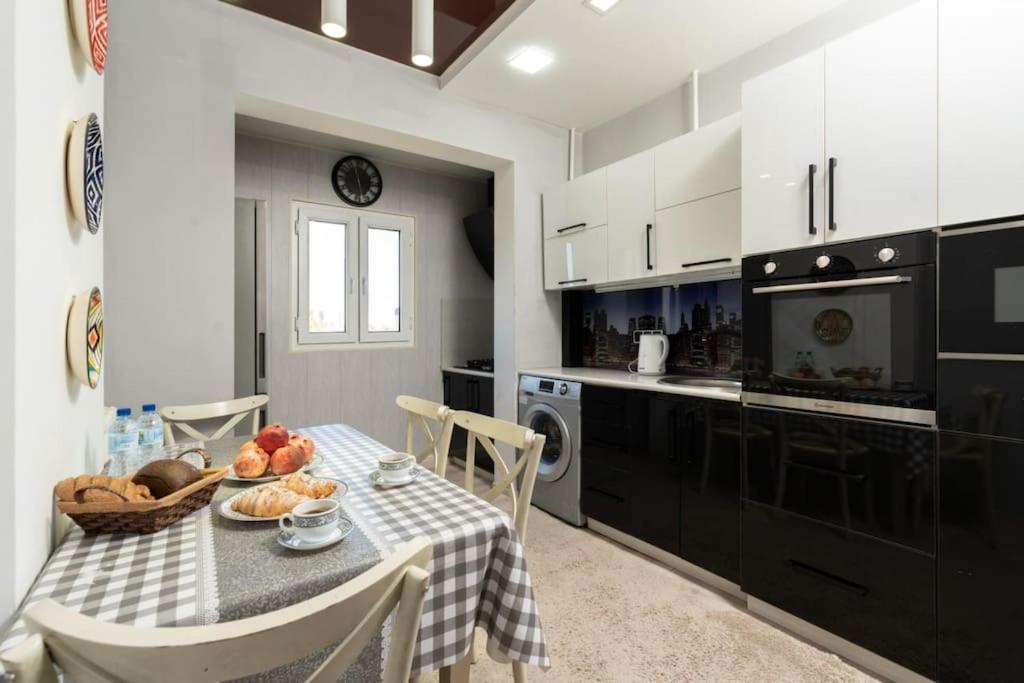 هتل مدرن آپارتمان این پاپیولر آریا آف تاشکند Modern apartment in popular area of Tashkent