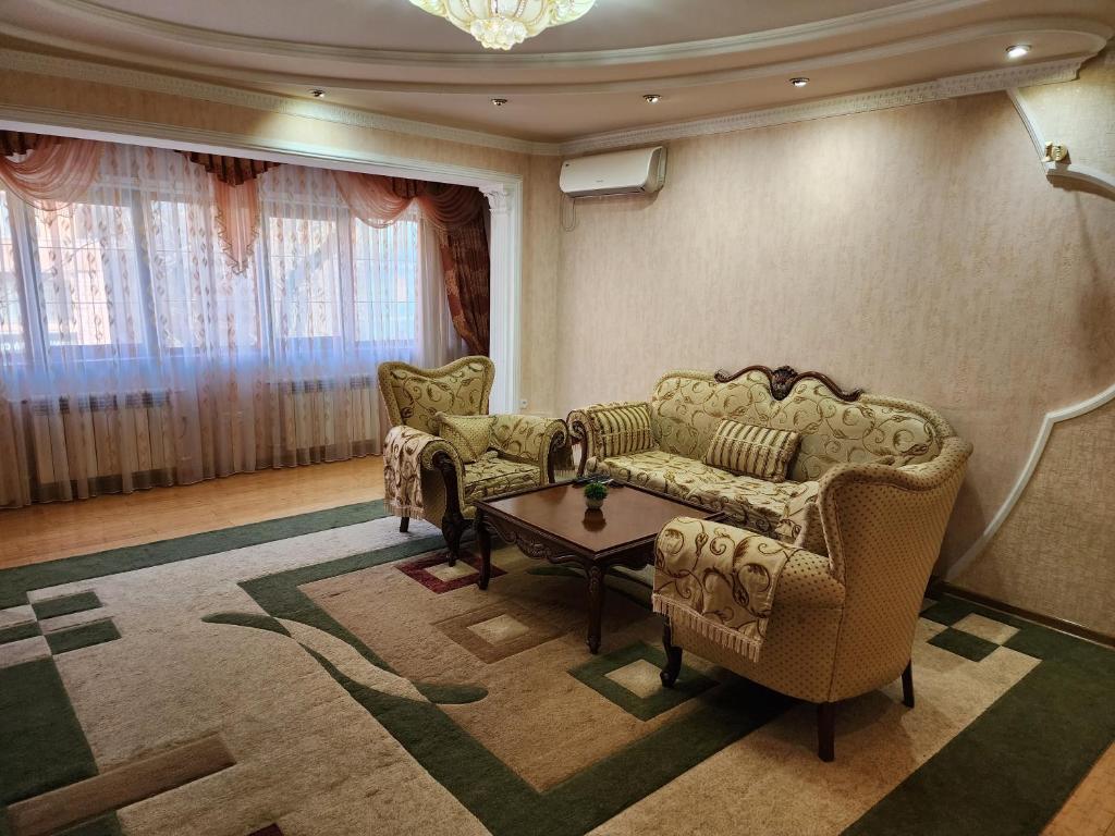 هتل چخوف آپارتمان CHEKHOV APARTMENT