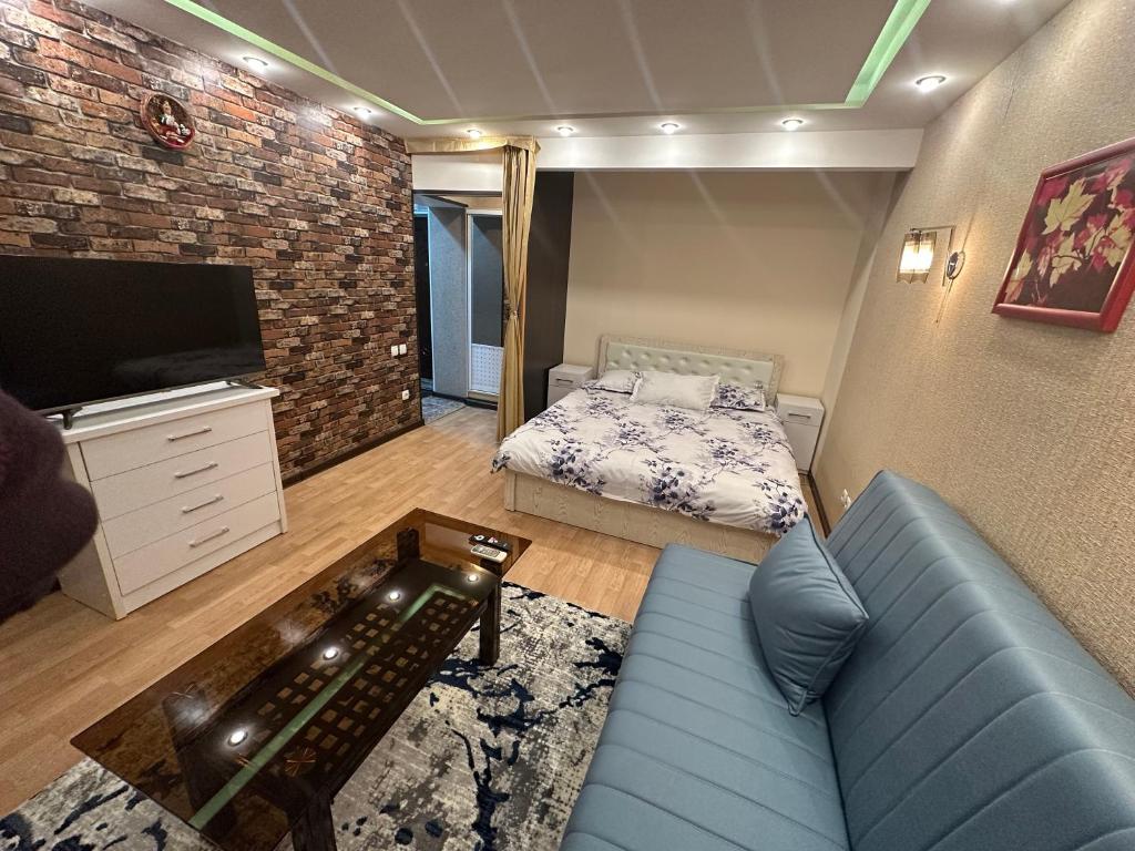 هتل نیو کازی آپارتمان این سیتی سنتر New Cozy Aparment In City Center