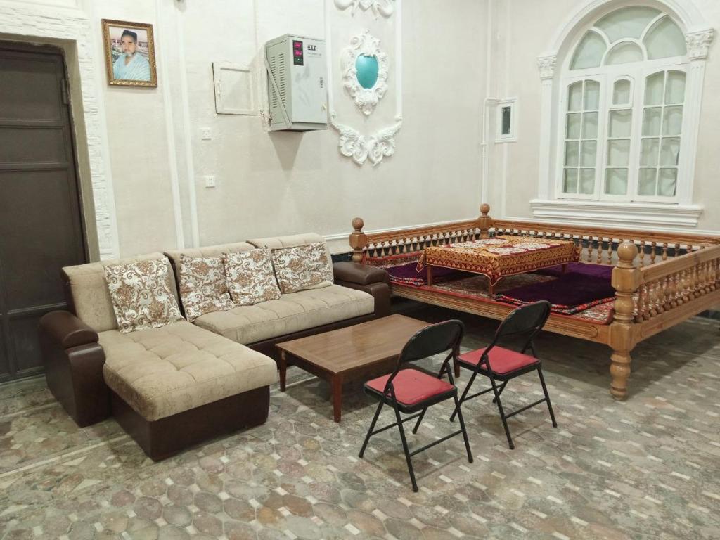 هتل ابوبکر گوستس هاوس - Abubakir Guests House