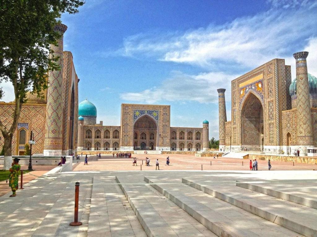 هتل نارگیزا Nargiza