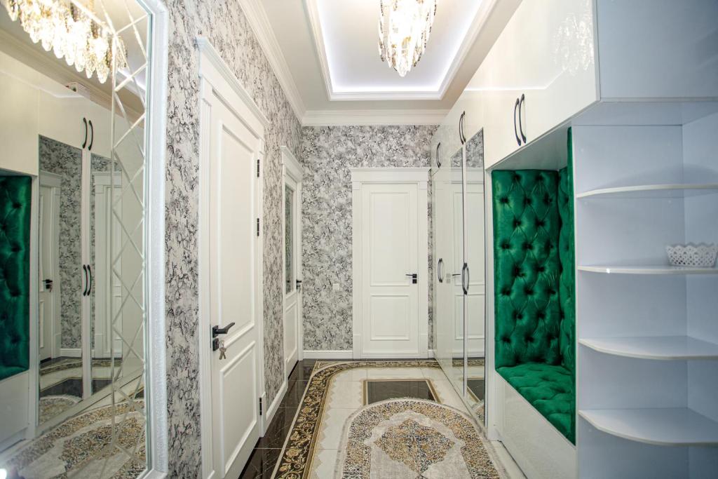 هتل آپارتمنت این د سنتر راکت-11 - apartment in the center Rakat-11