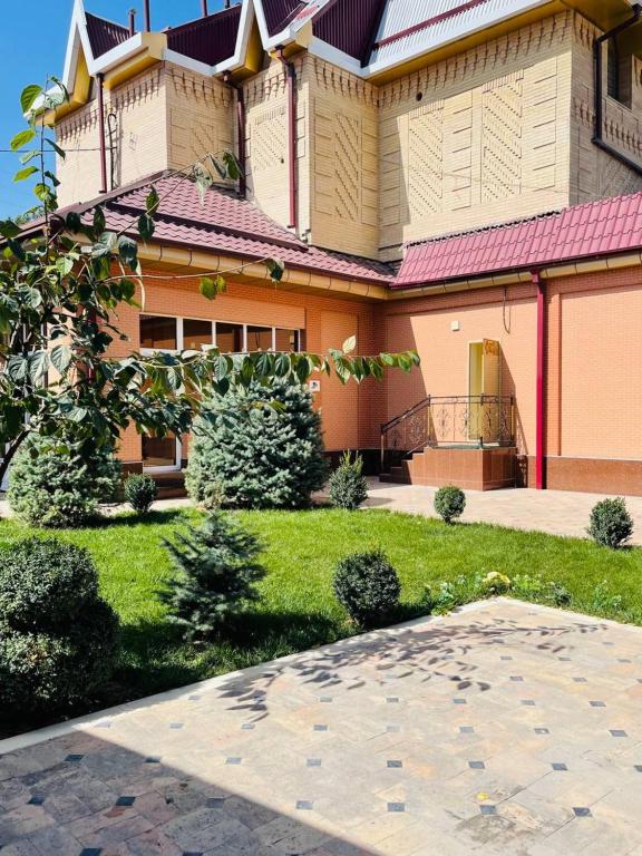 فمیلی هتل 999 Family Hotel 999