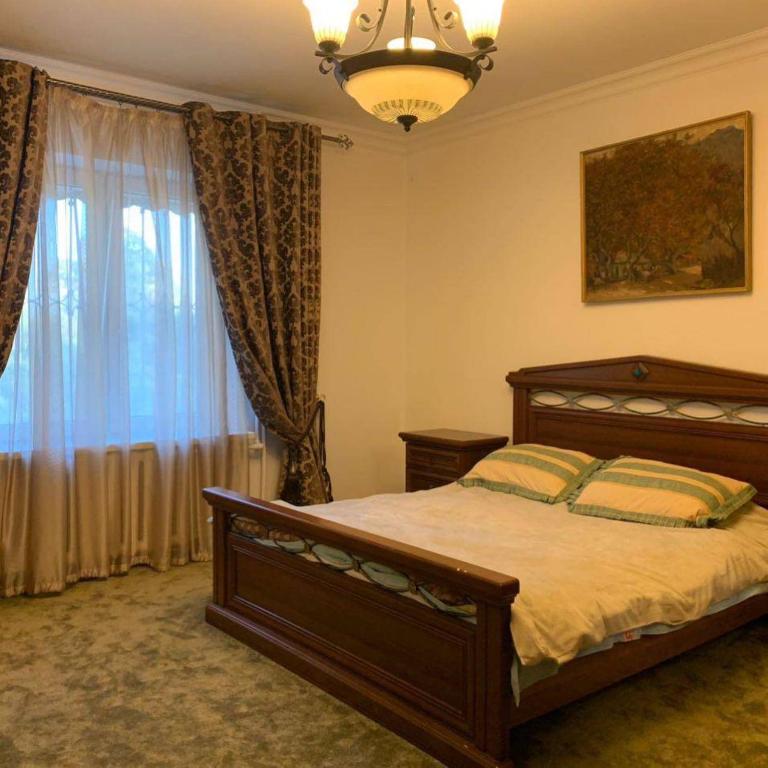 هتل بگ فمیلی آپارتمان این د سنتر - Big family apartment in the center