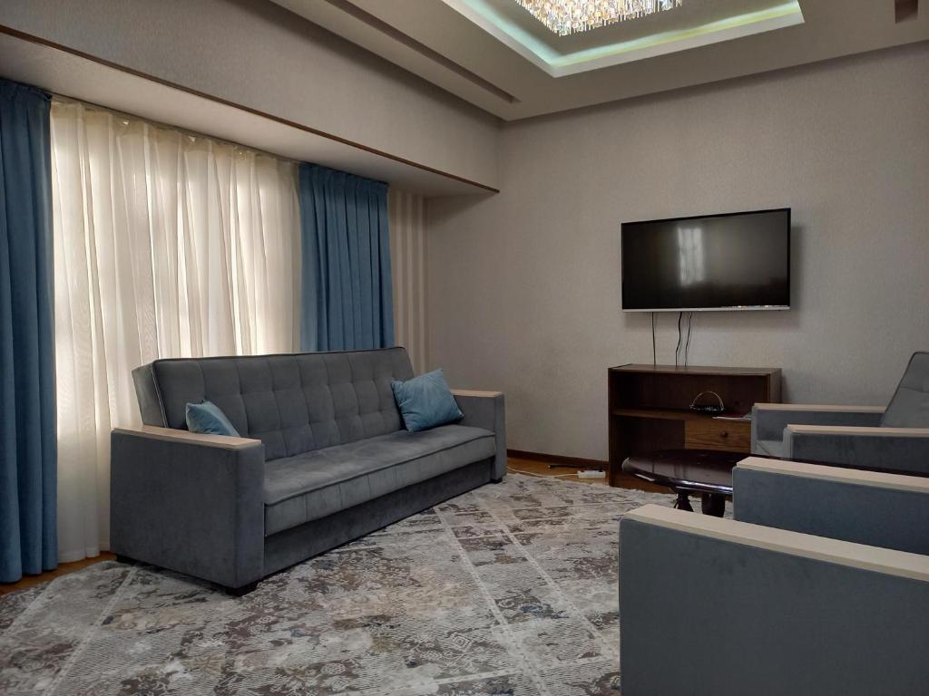 هتل ۴-بد آپارتمان این تاشکنیت سیتی سنتر سی۱ - 4-Bed Apartment in Tashkent city center C1