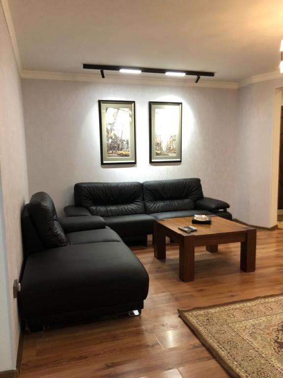 هتل استایلش آپارتمنتس این د هارت اف د سیتی! - Stylish apartments in the heart of the city!
