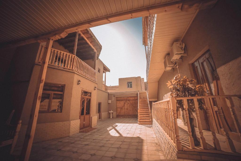 هتل اوسیلا نور گست هاوس Oqilanur Guest House