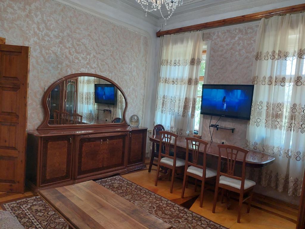 هتل کوارتیرا و سنتره گورودا و پارکویه زونه - Квартира в центре города в парковой зоне