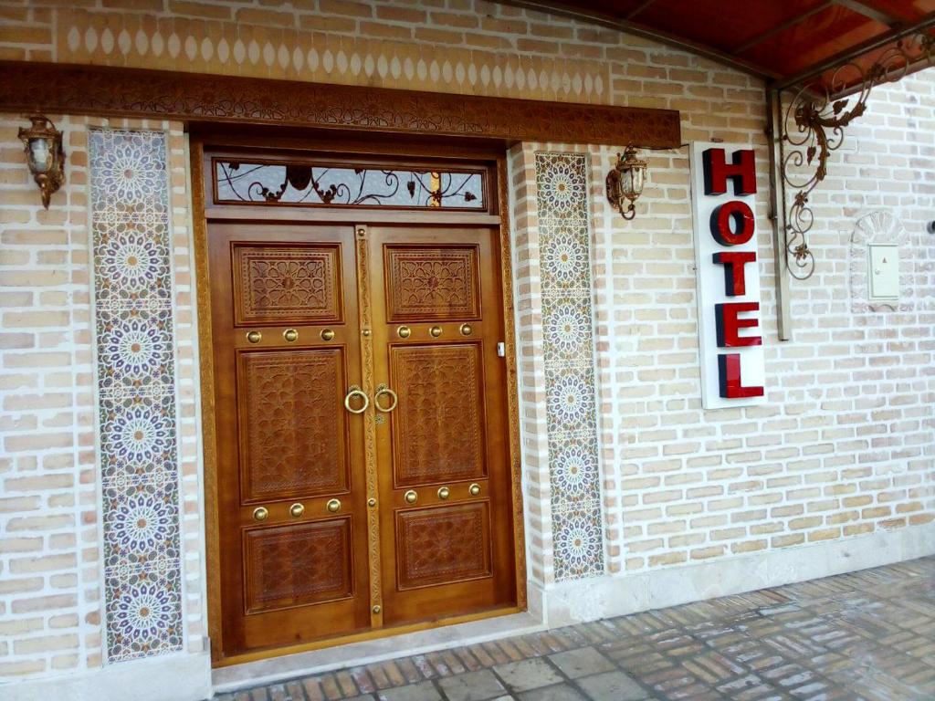 هتل Oybinoq Guest House (Hotel), Bukhara (Uzbekistan) Deals