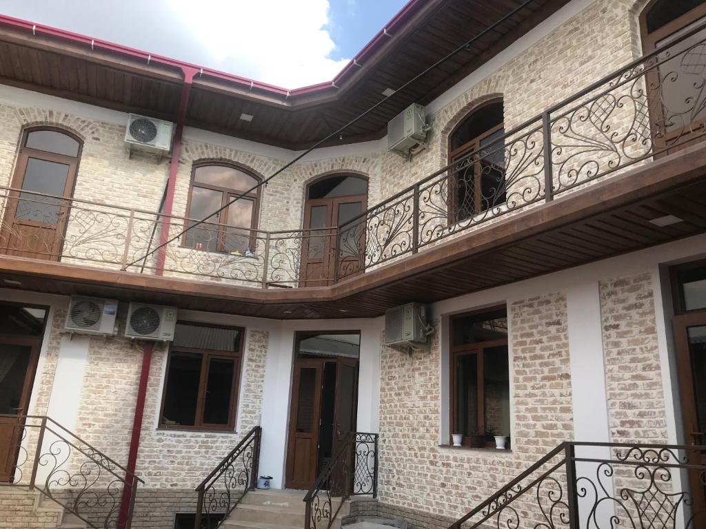 هتل سیتورا استار گست هاوس Sitora Star guest house