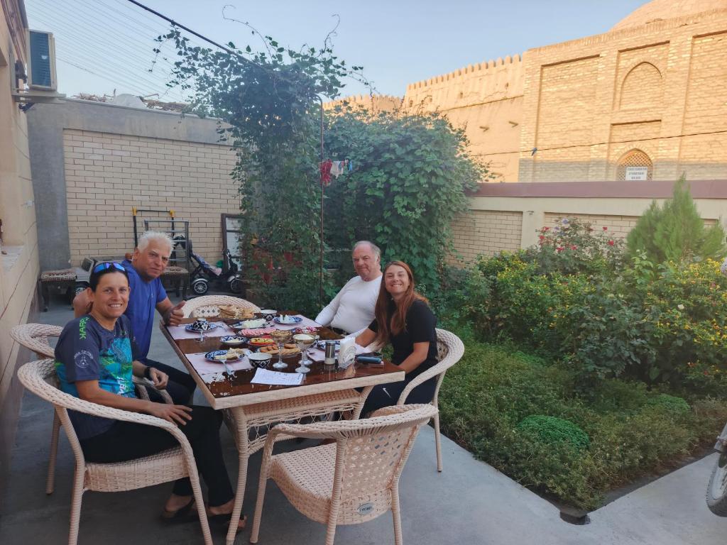 هتل شودلیک گوست هاوس Shodlik Guest House