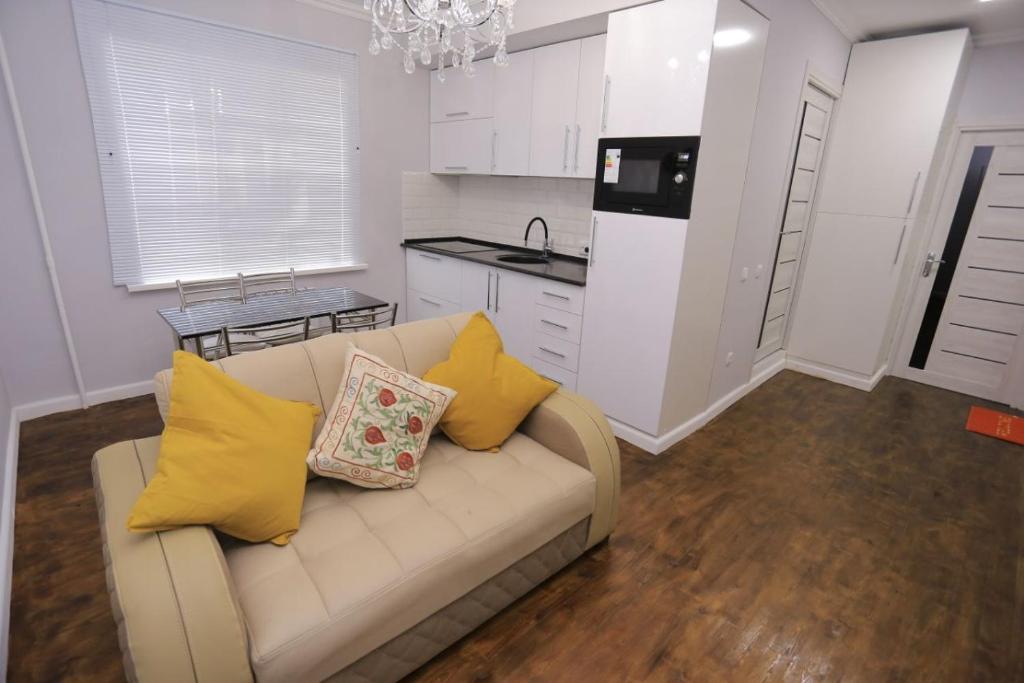 هتل لاکچری 2 بیدرومز آپارتمان وولکینگ دیستنس فروم گور-امیر Luxury 2 bedrooms apartment walking distance from Gur-Emir