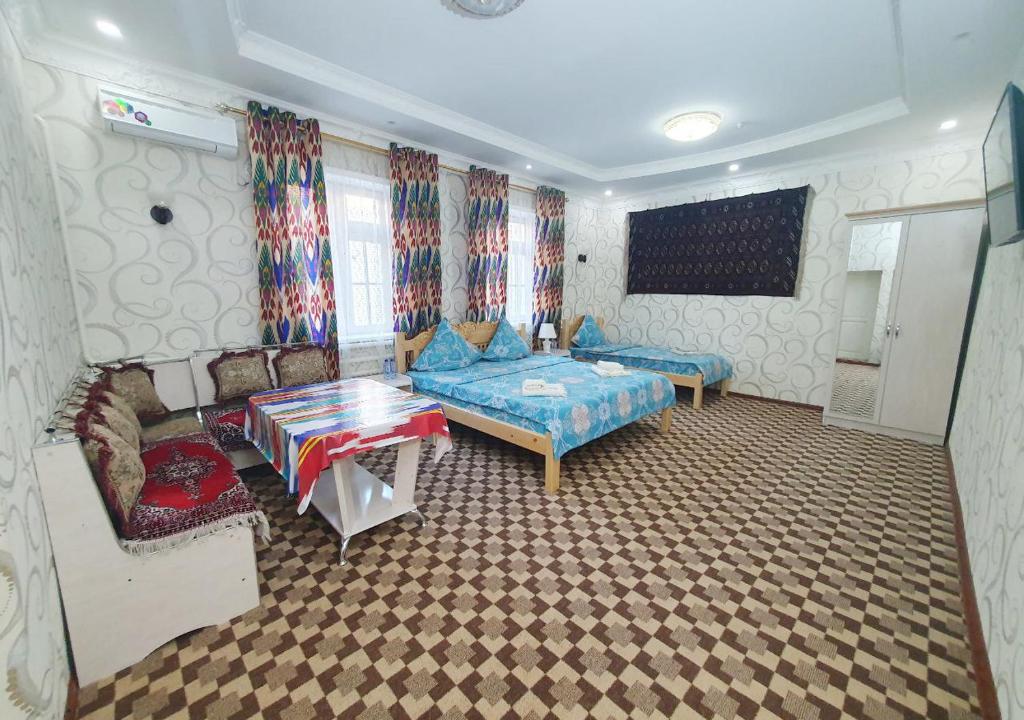هتل گست هاوس دیلورم بی اند بی Guest House Dilorom B&B