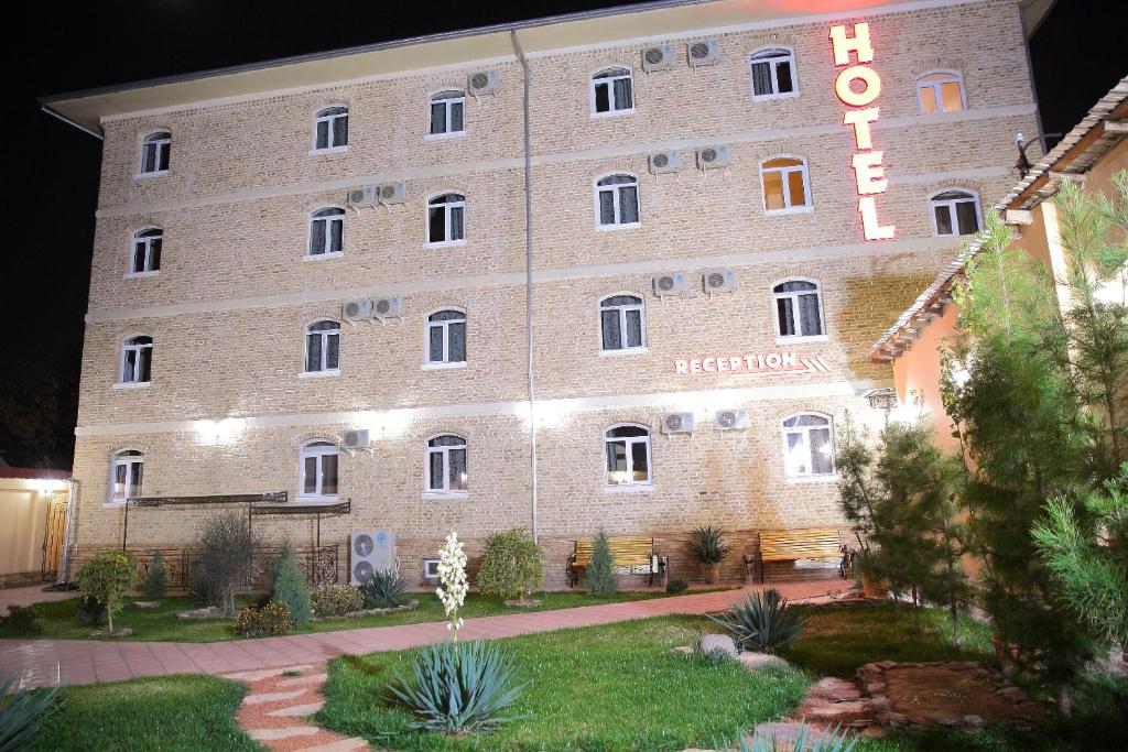 استار هتل Star Hotel