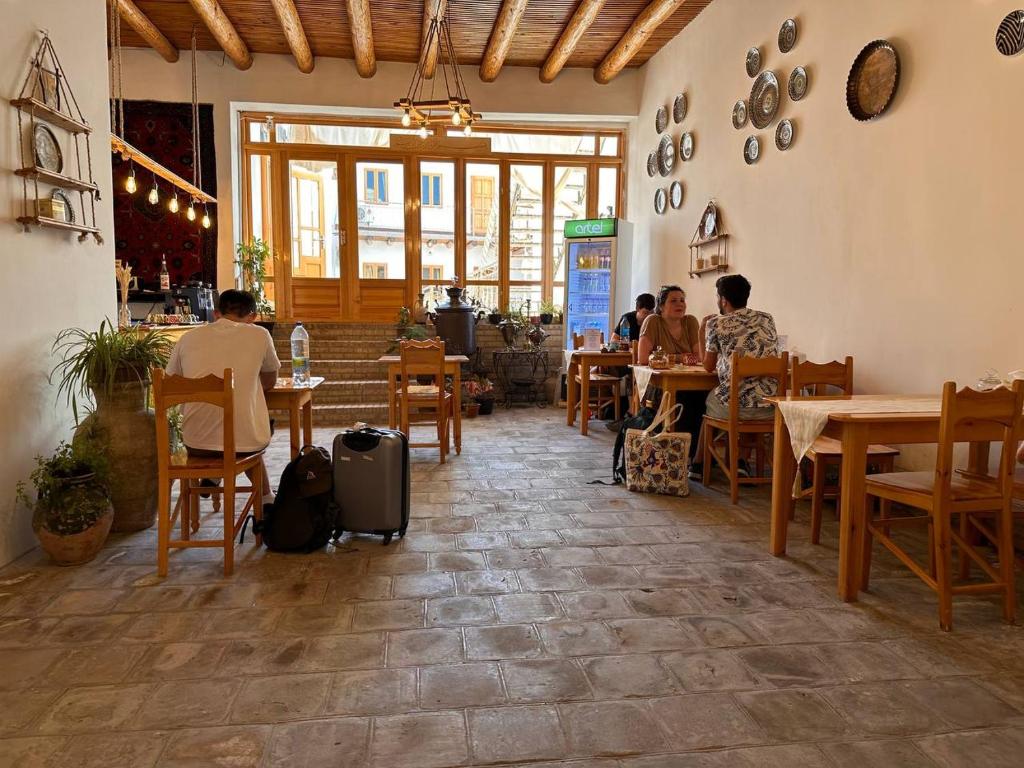هتل سارافون گست هاوس - Sarrafon Guest House