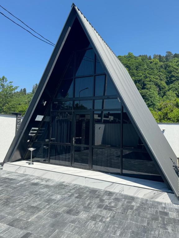 هتل ویلا ادل وایس Villa Edelweiss