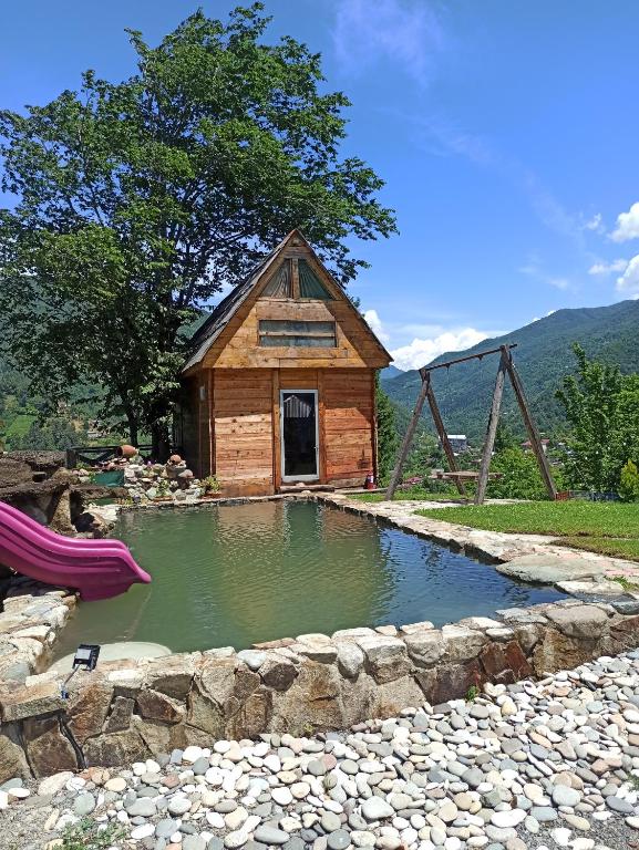 هتل ودن هاوس wooden house