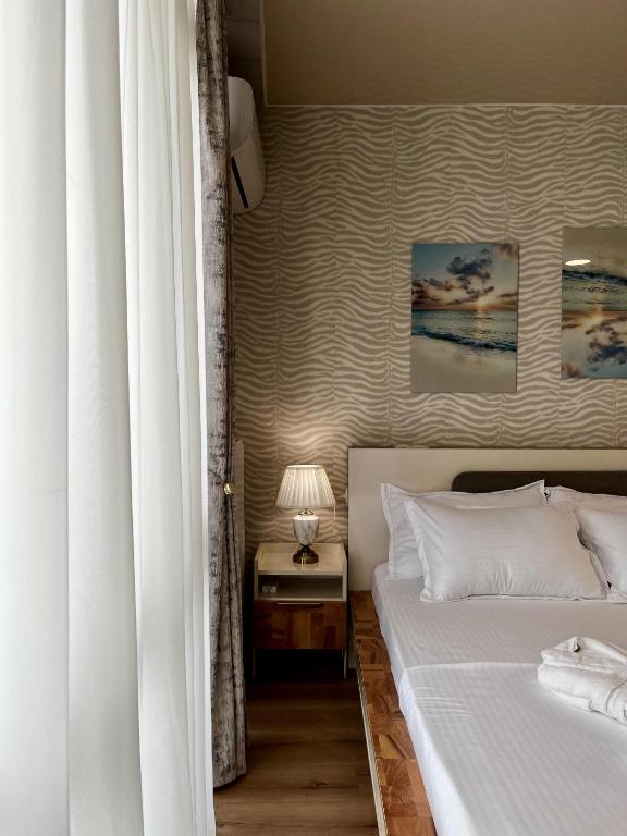 هتل پریمیوم ساید آپارتمان باتومی - Premium seaside apartment Batumi