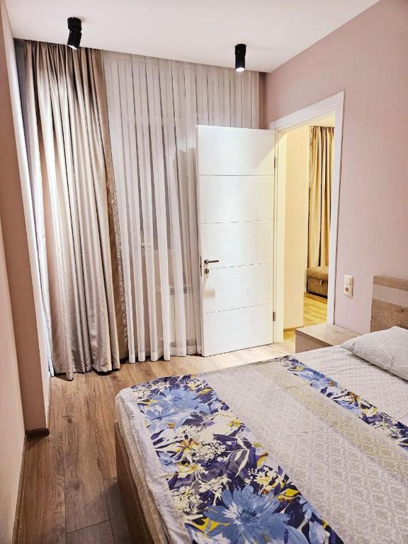 هتل اولد باتومی آپارتمان - old batumi apartment