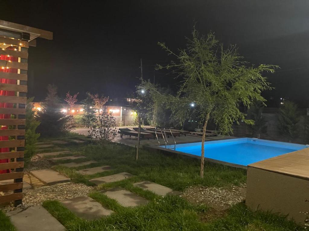 هتل پرفکت پارتی پلیس فور یو آن لیزی Perfect Party place for you on Lisi