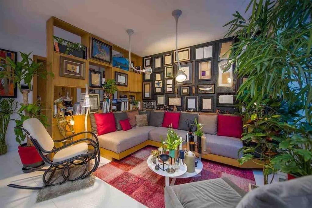 هتل لاکژری آپارتمان این د سنتر اف تفلیس - Luxurious apartment in the center of Tbilisi