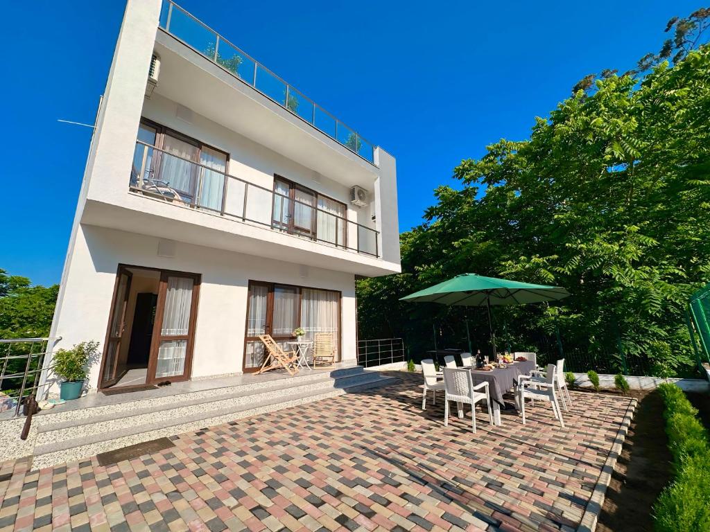 هتل ویلا ایوا - 5 مین تو د بیچ - VILLA EVA - 5 min to the beach