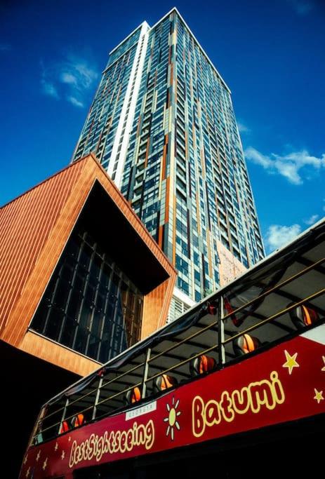 هتل ویکند این پورتا تاور - Weekend in Porta Tower