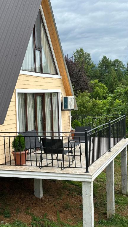 هتل کوزی کاتجز کوندیدی - Cozy Cottages Kondidi