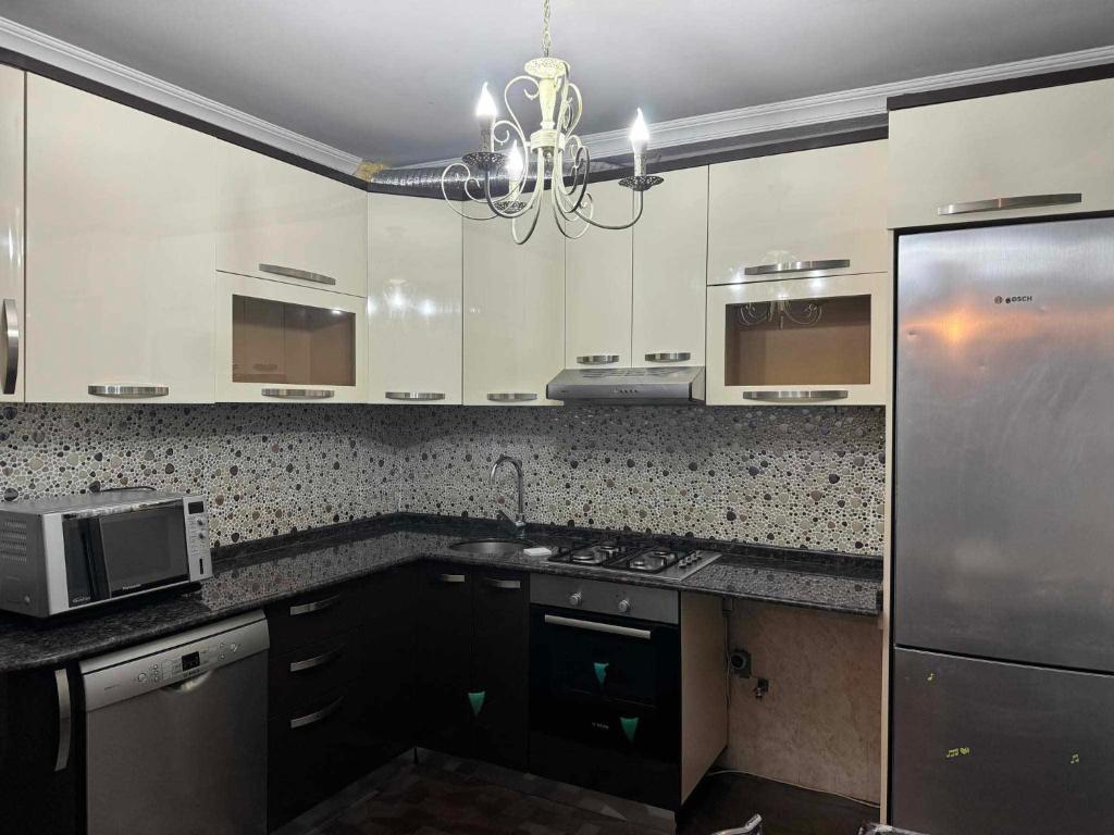 هتل آپارتمنت ویز بیگ یارد - Apartment with big yard