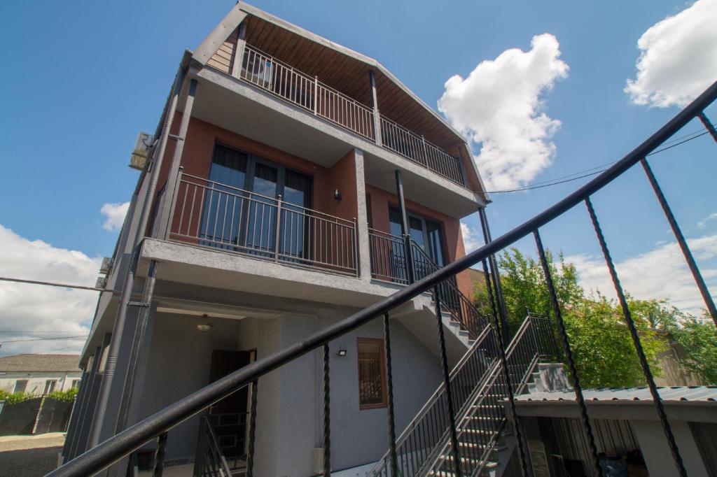 هتل پرستیژ گست هاوس Prestige Guest House