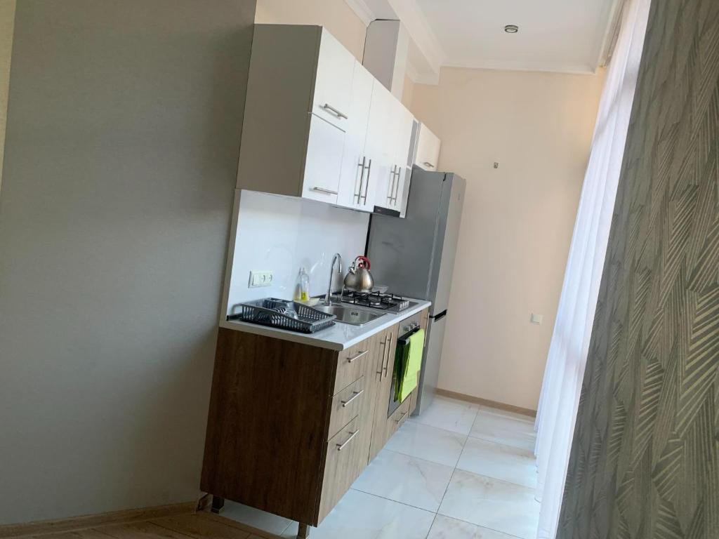 هتل کلوز تو د بیچ آپارتمان این باتومی - Close to the beach appartement in Batumi