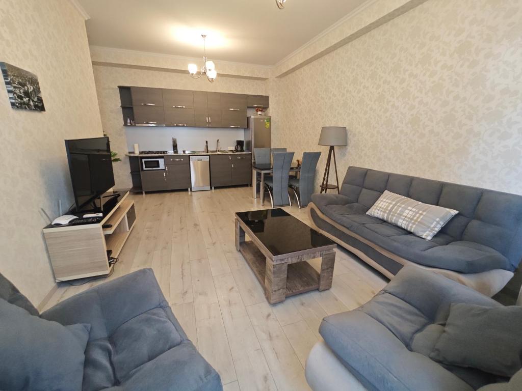 هتل آپارتمنت این د سی تی اف تی بیلی‌سی - Apartment in the city of Tbilisi
