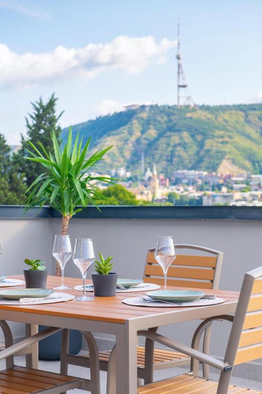 هتل کوی‌استی گراتوس تفلیس Qstay Gratus Tbilisi