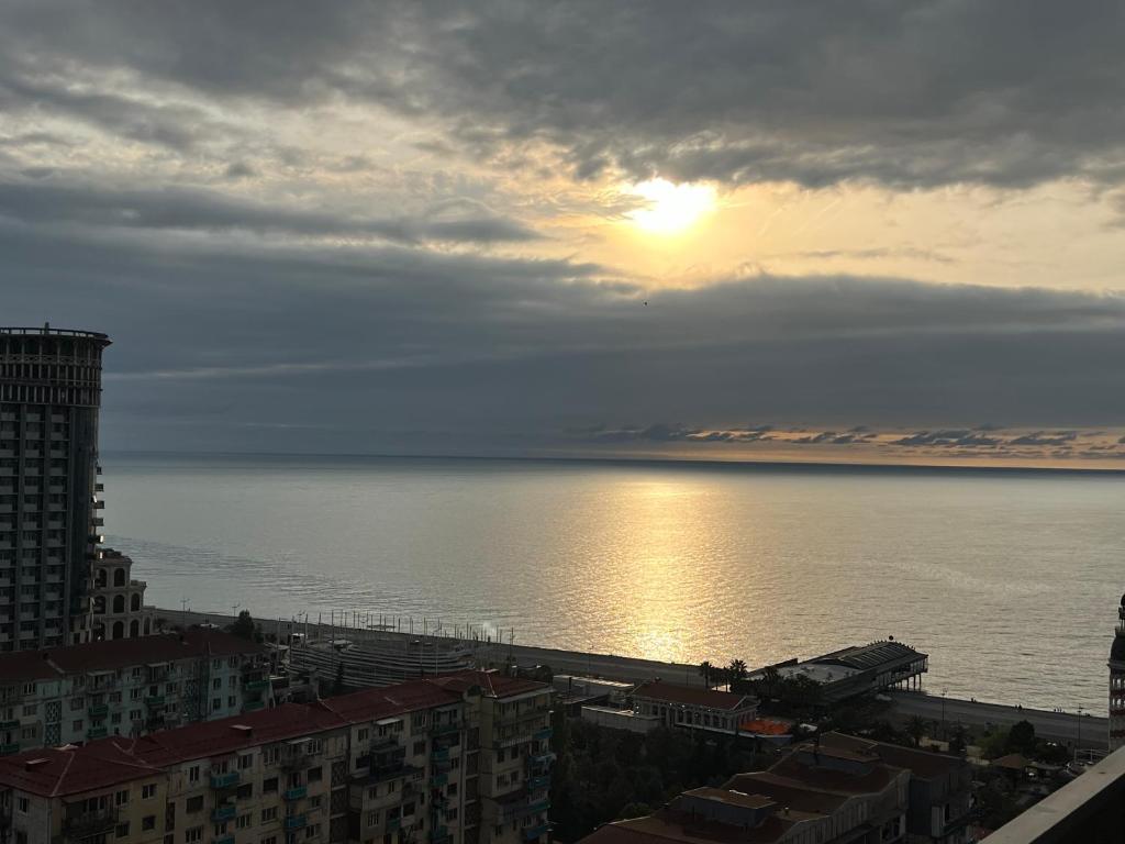 هتل آپارتمنت این اوربی سیتی سی 19 - Apartment in Orbi City C 19
