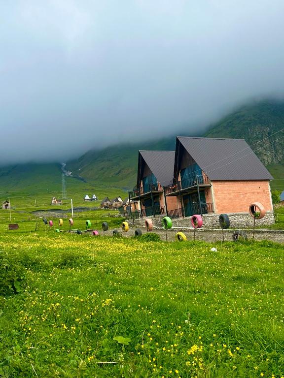 هتل رویال کاتجز Royal Cottages
