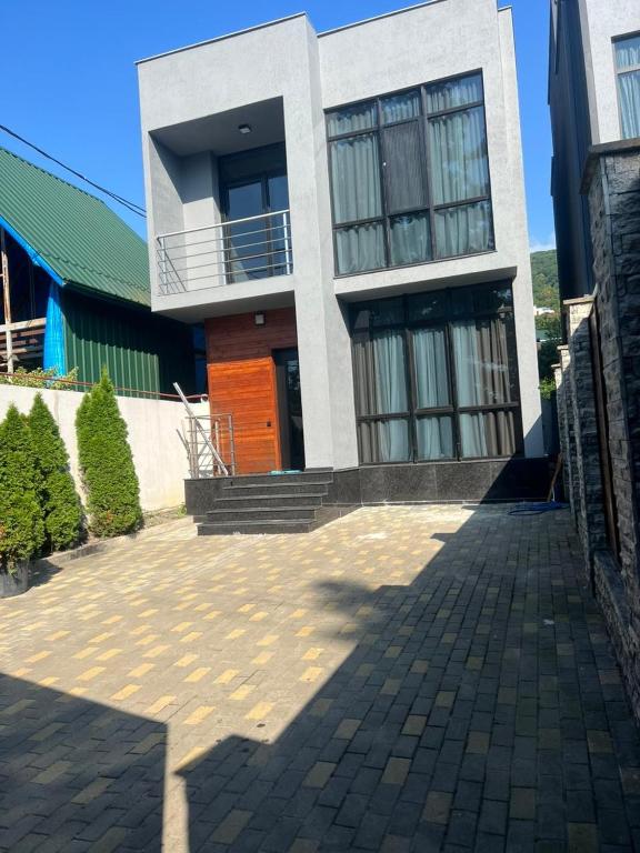 هتل ویلا گونیو ای کا Villa Gonio Ika