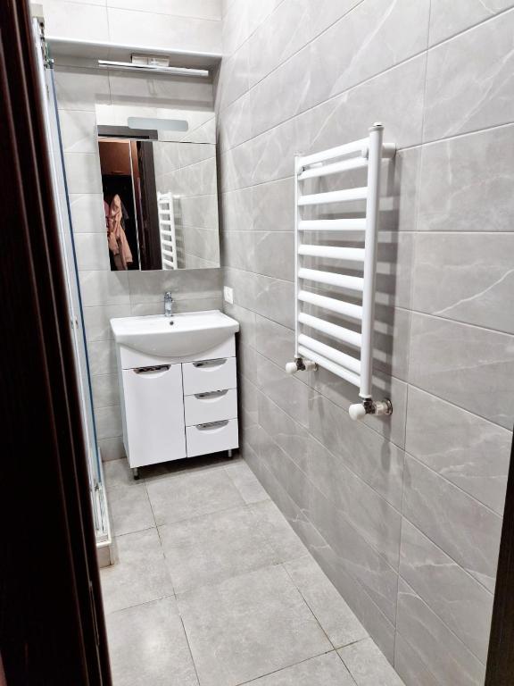 هتل آپارتمان ات کُستاوَا - Apartment at Kostava