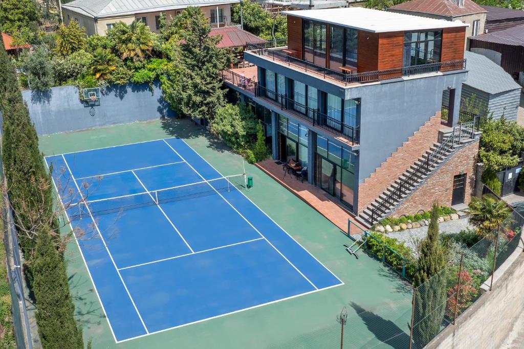 هتل پرایوت مدرن ویلا ویت تنیس کورت Private Modern Villa with Tennis court