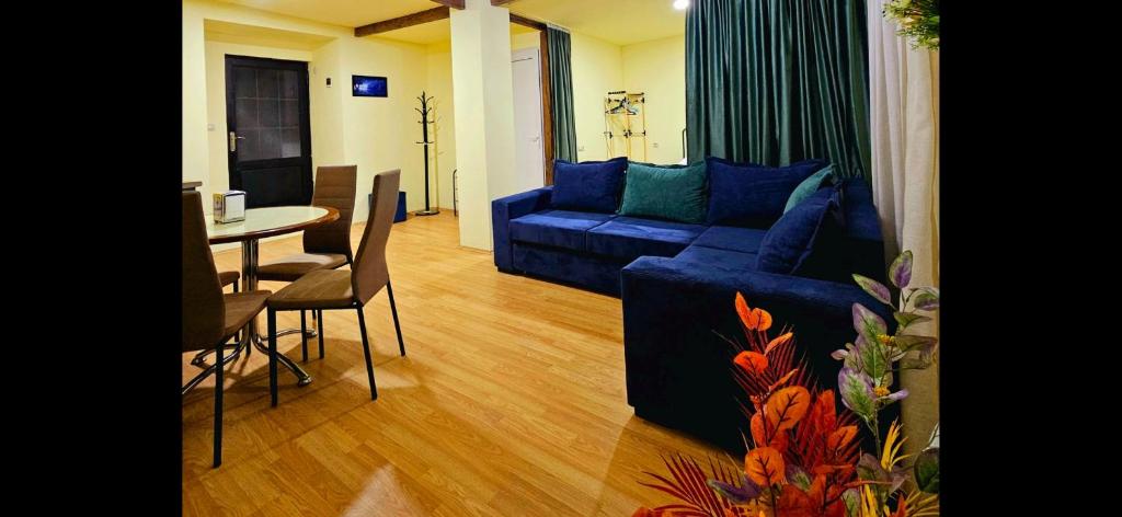 هتل آپارتمنت این د اولد دیستریکت (برهید اسکوئر) - Apartment in the old district (Bread Square)