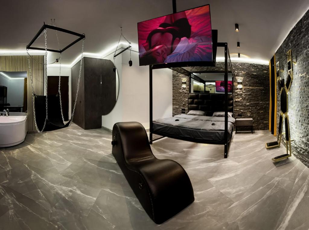 هتل فنتسی روم باتومی - Fantasyroom Batumi
