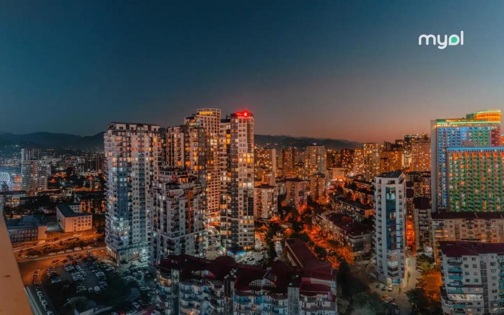 هتل هالی‌دی این اوربی سیتی باتومی - Holiday In Orbi City Batumi