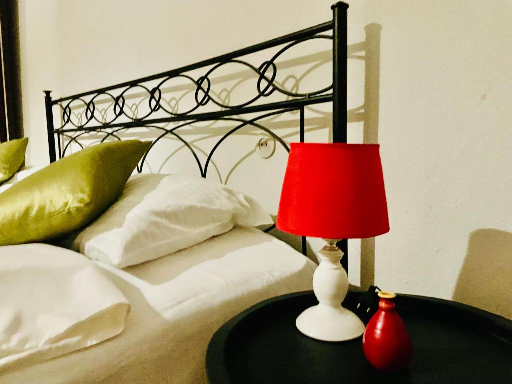 هتل مای فلت آن راستاولی استریت سنتر آف سیتی - my flat on Rustaveli street center of city