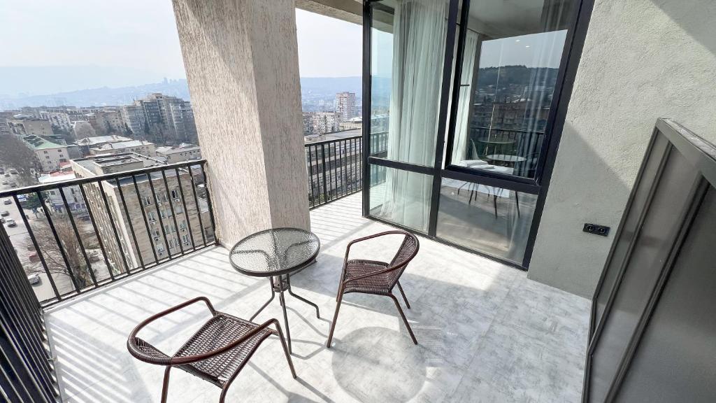 هتل لاکس آپارمنتس گورامیشویلی - Lux Aparments Guramishvili