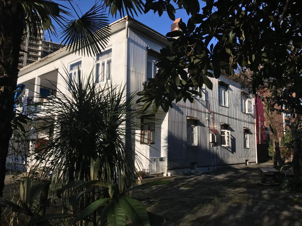 هتل نیکاس هاوس NikaS house