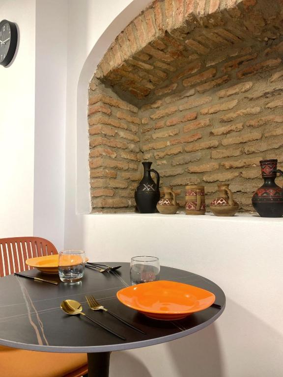 هتل هیستوریک آپارتمان، اولد تفلیس اف وان - Historic Apartment, Old Tbilisi F1