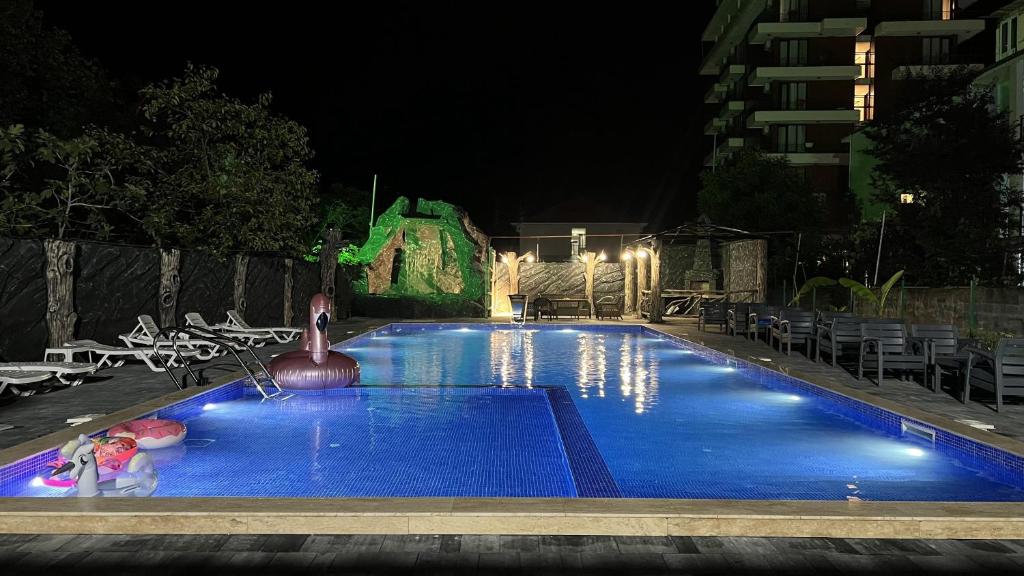 گرند هتل کوبلتی - Grand Hotel Kobuleti
