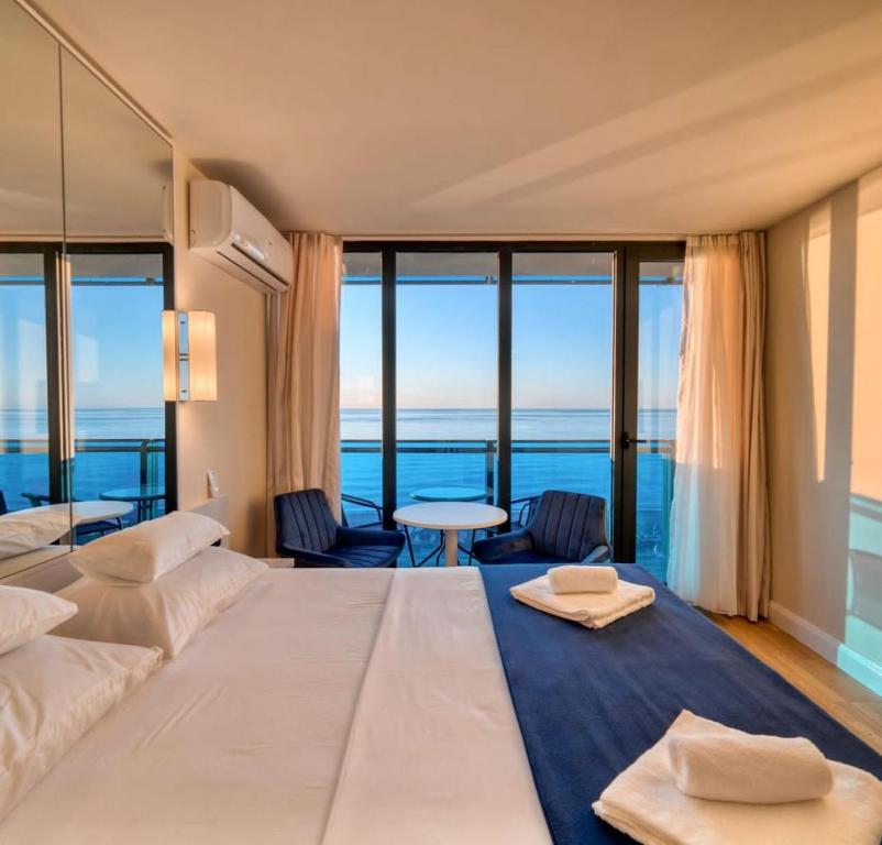 هتل کوئین آپارتمانز این باتومی - Queen apartments in batumi